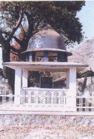 The tomb of Mahjoor