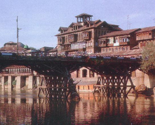 One of the bridges that span the Jhelum in the old city